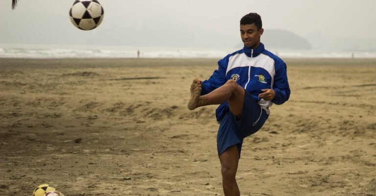 Looking For Soccer Tips? Keep Reading For Some Great Info!