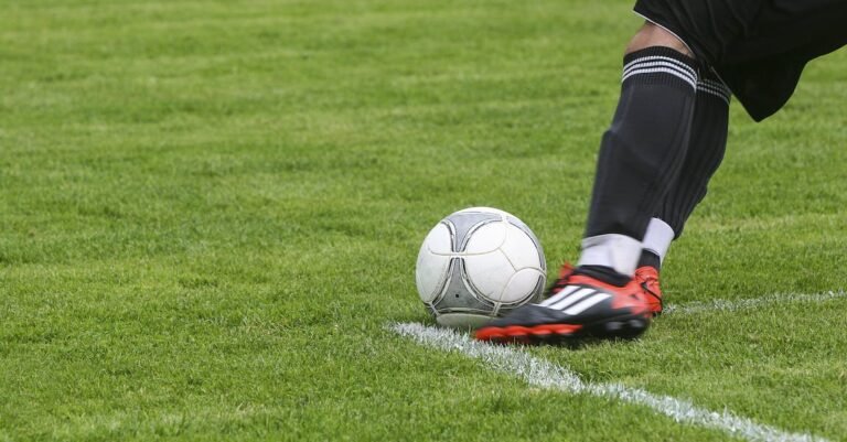 Helpful Tips About Football That Simple To Follow